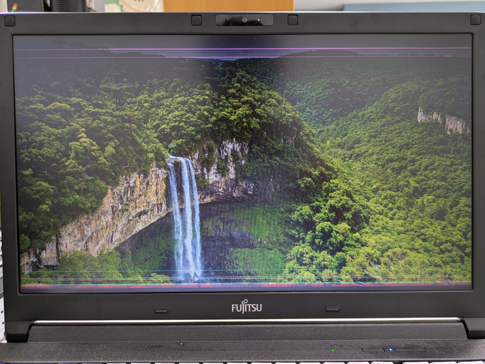 ノートPCの液晶交換